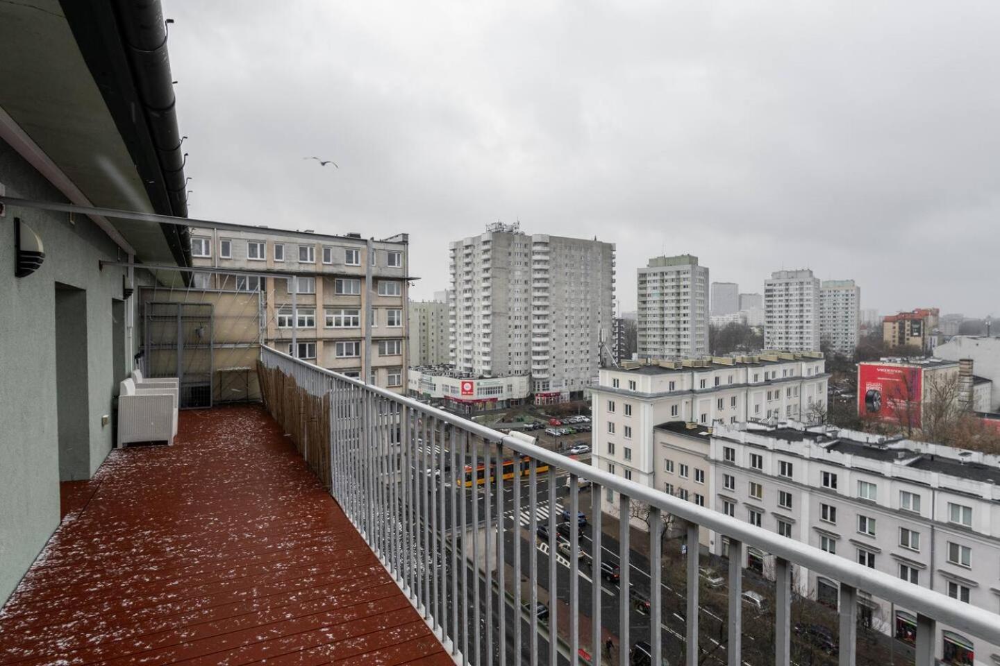 The Checkmate Metro Plocka Apartament *